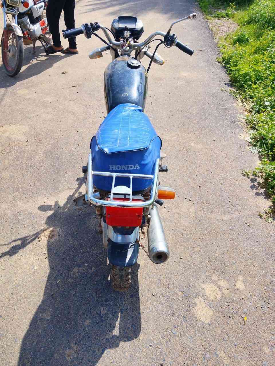 ماطور ٥ كير للبيع مابي عيب مال شغل شفت عينك يشتغل وياله عدلات مابيهن عيب محرك ٥ كير ماطور يشتغل مابي عيب العنوان قرةتبه السعر 175 الف


**إذا كنت صاحب هذا الإعلان وتريد حذفه لأي سبب، رجاءا أرسل رسالة إلى الدعم الفني**