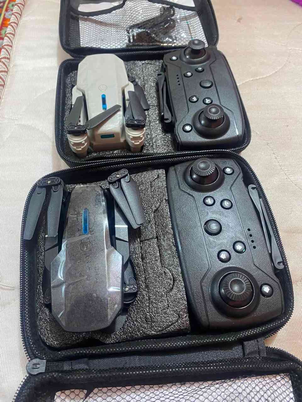 طيارات درون للبيع سعر 10 الاف فقط جديد طك جيس شغال مية بلمية تصوير 4k مسافات جيدة للتواصل ***********
