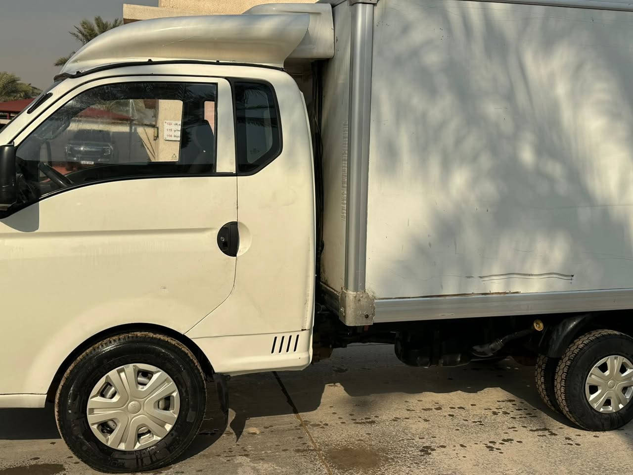 السلام عليكم 
هونداي بورتر براد موديل2007
السياره نضيفه وكلشي بيهة شغال
كير ومحرك و حداديه وبراد جاهزه 100% 
رقم بغداد الجديد تحويل 
سعرها 9,500$ وبيهة مجال بسيط للشراي 
تواجد السياره بغداد - الغزاليه
للاستفسار الاتصال ***********
