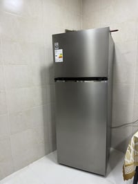 اغراض مستخدمه 15 يوم فقط درجه اولى سبب البيع السفر ومستعجل على البيع  ...