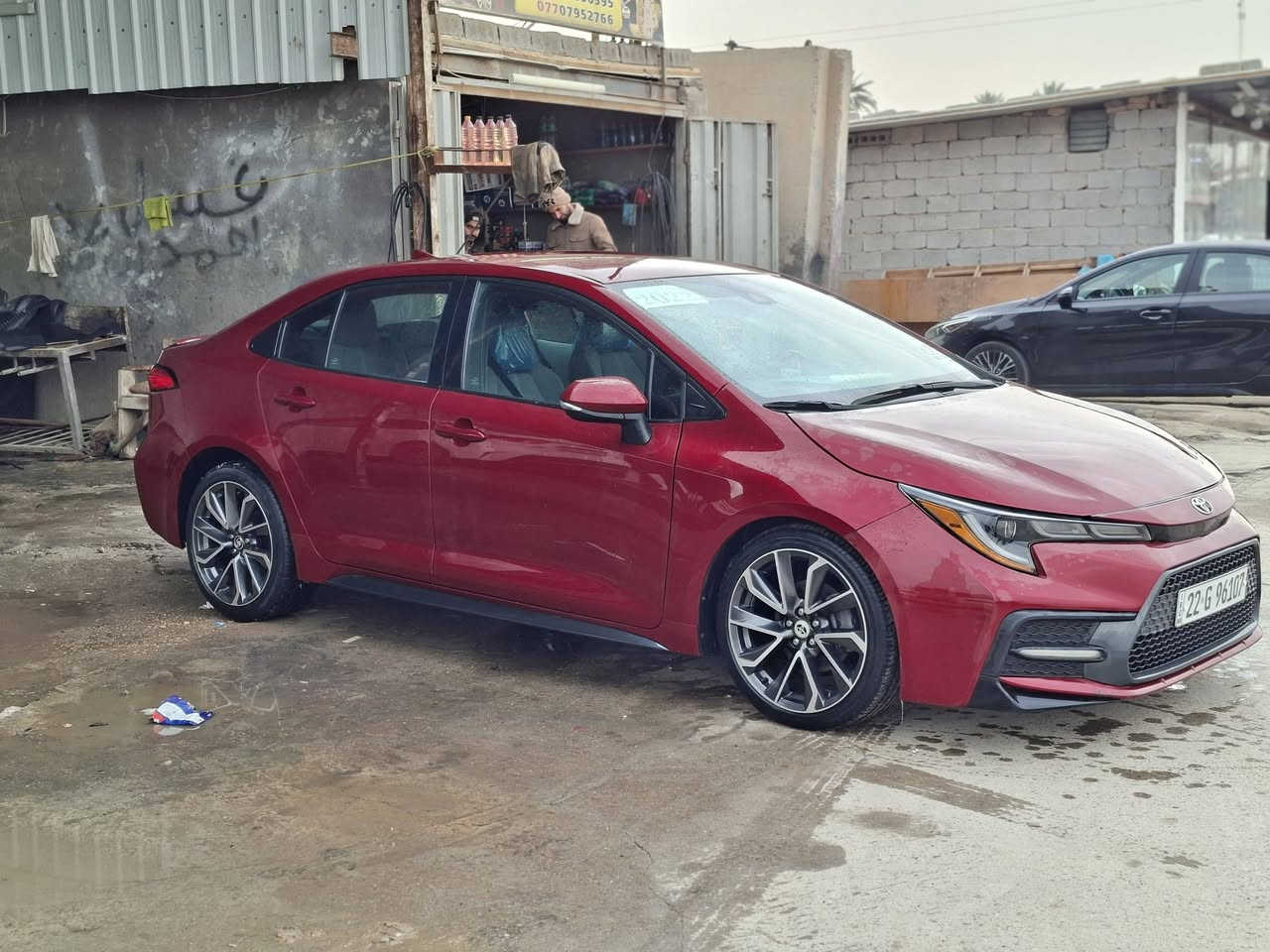 السلام عليكم ورحمة الله وبركاته
كورولا موديل 2022 وراد أمريكي 
موصفات المعروفه نصف فول 
شاشة جبيرة سايد بريك دكمه 
مانع نزلاق تثبيت سرعه تحديد مسار  
حادث فقط دعاميه امامي 
صور الحادث موجودات او سونار 
راسلني او بل خدمه 
ماشية 18mi
السعر 165 وبيها مجال 
للاستفسار الاتصال 
***********
***********
المكان كربلاء طوريج
