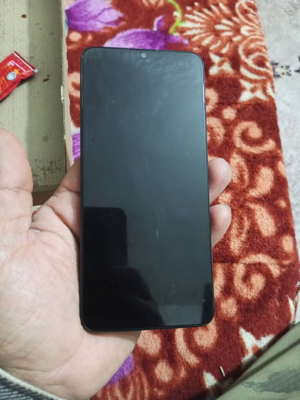 السلام عليكم جهاز ريلمي C53 جهاز نضيف كلش ذاكره 128 بصمه اصبع وبصمه وجه شغال السعررر100 وبي مجال  مكاني بغداد ***********
