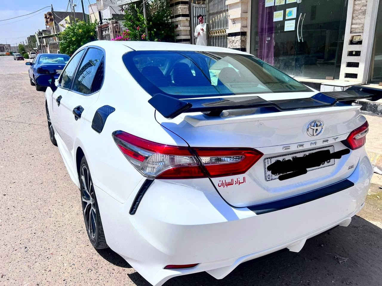 كاميري 18 امريكي
محرك 2500 بانزين 
سيارة نظيفة وحلوه 
بأسمي ارقام بغداد 
حادثها فقط باب ومبدل
وهنا انصبغ الجاملغ فقط صبغ 
ربع باب 
بجم كبس ماشية 129 
للاستفسار واتساب 
***********
