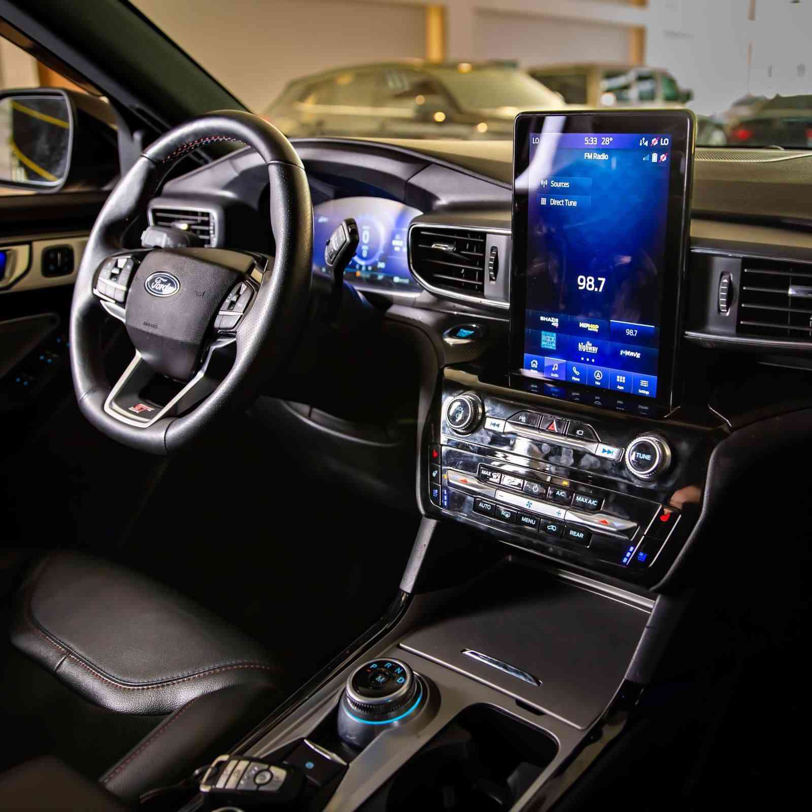 فۆڕد ئێکسپلۆر 2023 مواسەفات ST 
قەپات مواسەفات دەبڵ ئەکسل 
تەنها 14 هەزار ڕۆشتووە 
مەکینەی V6 400HP
سەقف پانۆراما 
شاشە گەورە 
شەغال 
کوشن سارد و گەرم 
سوکان هیتەر 
کوشن مەلەکی 
سندوق کارەبای 
ڕاداری و کامێرا 360 
زۆر مواسەفاتی تر 
سەیارەکە بێ بۆیاخ 
شانسی بەشەرت 
وێنەی سۆنەرەکەیم داناوە 
ڕەقەم شانسی دانراوە 
1FM5K8GC2PGA77383

سـعـر : لە کۆمێنت داوابکە ڕاستەوخۆ بۆت دێت 📥 

گێر و مەکیەنەی بەشەرت 
هیچ کێشەیەکی تێدا نییە 
شوێن سلێمانی 

ژمارەی خاوەنەکەی 
***********
