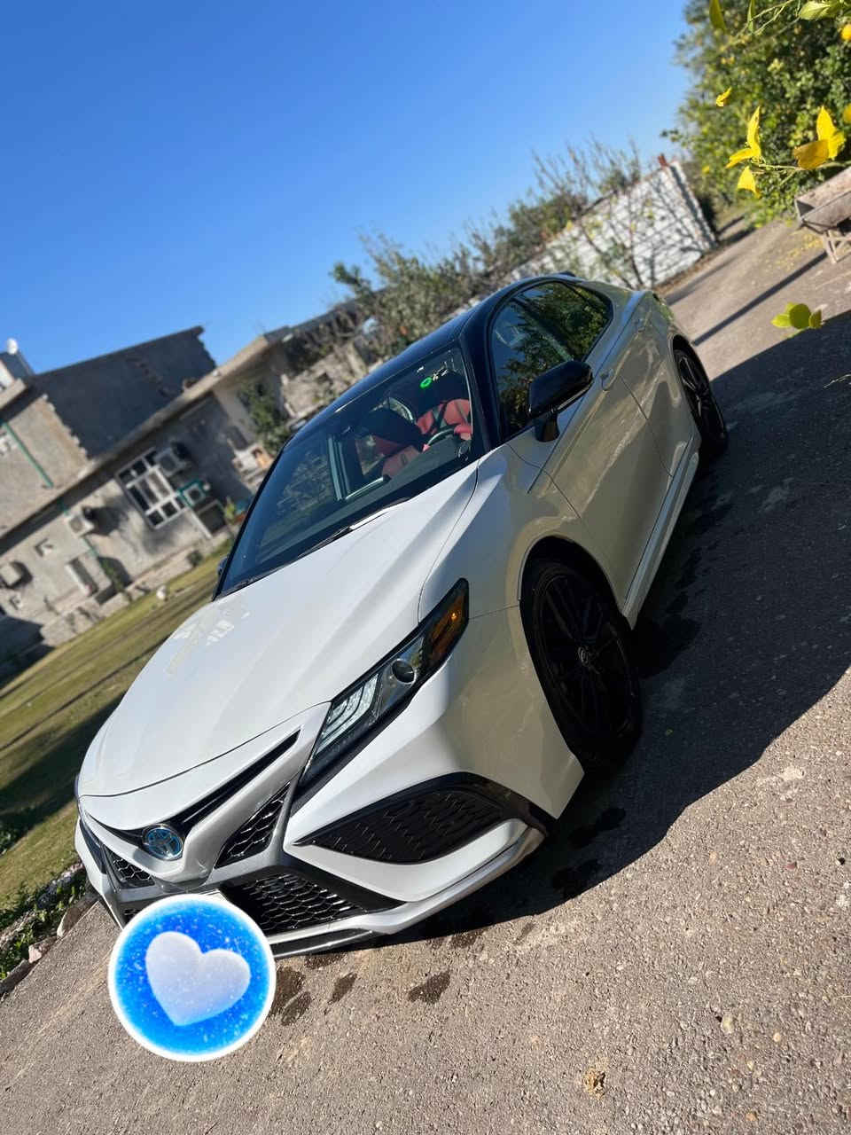 سلام عليكم  كامري للبيع موديل 2023 فول موصفات ما عده فتحه سقف ماشي  82 وئي الاستفسار ***********
