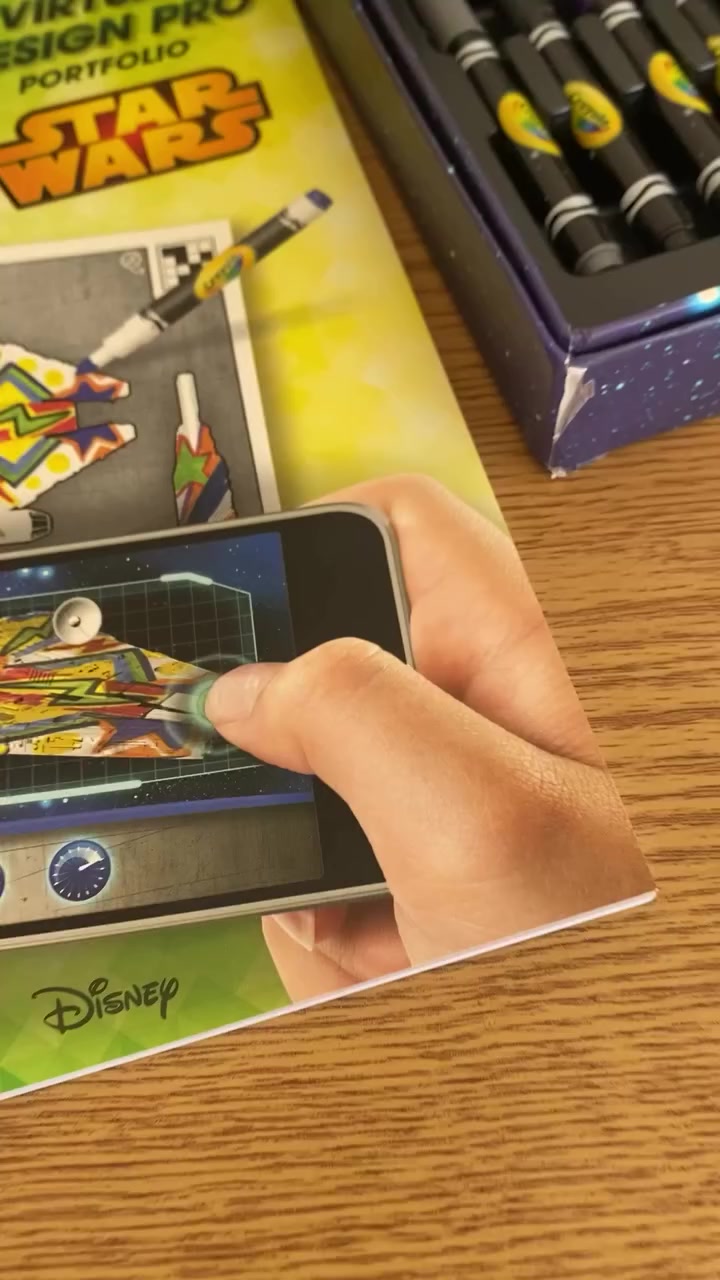 بين الإبداع والتكنولوجيا مع 
Crayola Star Wars Color Alive! 😍
🎨  Starwars تلوين شخصيات 
📱  ومشاهدتها تتحرك عبر التطبيق الافتراضي عن طريق Scanning 
✅ آمن للأطفال ويدعم خيالهم وإبداعهم

 السعر : 10 دنانير
🔸يشمل الوان خشب وماركر ودفتر التلوين
🔸متوفر كميات محدودة
🔸Crayola : الماركة
🔸التوصيل دينارين لعمان و٣ دنانير لباقي المحافظات
 
Whiz kids العاب اطفال اوروبية تعليمية جودة عالية وأسعار منافسة 🧩


**إذا كنت صاحب هذا الإعلان وتريد حذفه لأي سبب، رجاءا أرسل رسالة إلى الدعم الفني**