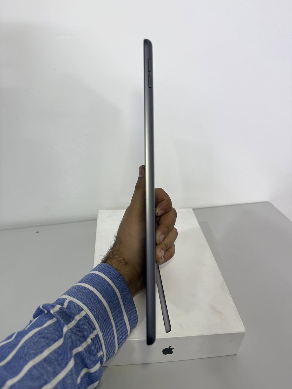 السلام عليكم
ايباد 7 ذاكرة 32 نضيف وبدون عطل او تصليح ويدعم كافة البرامج والتطبيقات والعاب 

للبيع السعر 150 الف ومكاني بغداد الكرادة داخل 

*********** / متوفر واتس ايضا
