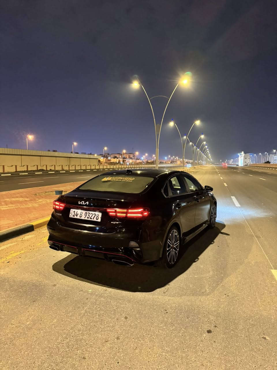 السلام عليكم للبيع كيا فورتي جي تي تيربو
Kia Forte GT2 2022 
فورتي جي تي ٢ 
موديل 2022
ماشيه  80 الف  
كير Dct دبل كلج 7نمر الكير المرغوب القوي يعني طياره 
مكينه 1.6 تيربو  201hp

رقم معوقين بصرة سنوية تنتهي 2029  

حادث جاملغ ايمن وربع البنيد تقريبا  /بدون شاصي

مواصفات GT معروفه فول1/1 اعلى واخر شي بل فورتي  
فوووووووول عدا الفتحة
🔥بصمه وتشغيل عن بعد 
🔥شاحن وايرلس 
🔥جنطة كهرباء 
🔥اشاير مري 
🔥شفتات ستيرن 
🔥رادار جانبي
🔥رادار امامي 
🔥رادار تحديد مسار 
🔥اوتو هولد
🔥ايقاف ذاتي 
🔥مثبت سرعه 
🔥مانع انزلاق 
🔥تبريد قطعتين 
🔥شاشة جبيره 9انج 
🔥كشنات جلد  
اناره داخليه بل أبواب وبل دشبول علامه الGT الوان عديده
🔥هاند بريك كهرباء
🔥 سستم صوت 🔉harman kardon
🔥تبريد بيانو +مناخ منفصل
🔥تشغيل عن بعد
🔥كزوز صوت بلادي رياضي
بانزين كله محسن/دهن  كله ادينول /تخم تايرات جديد 

وبعد هواي  مواصفات  بل GT

سعر 160
 
للاستفسار  على الرقم +واتس
***********
