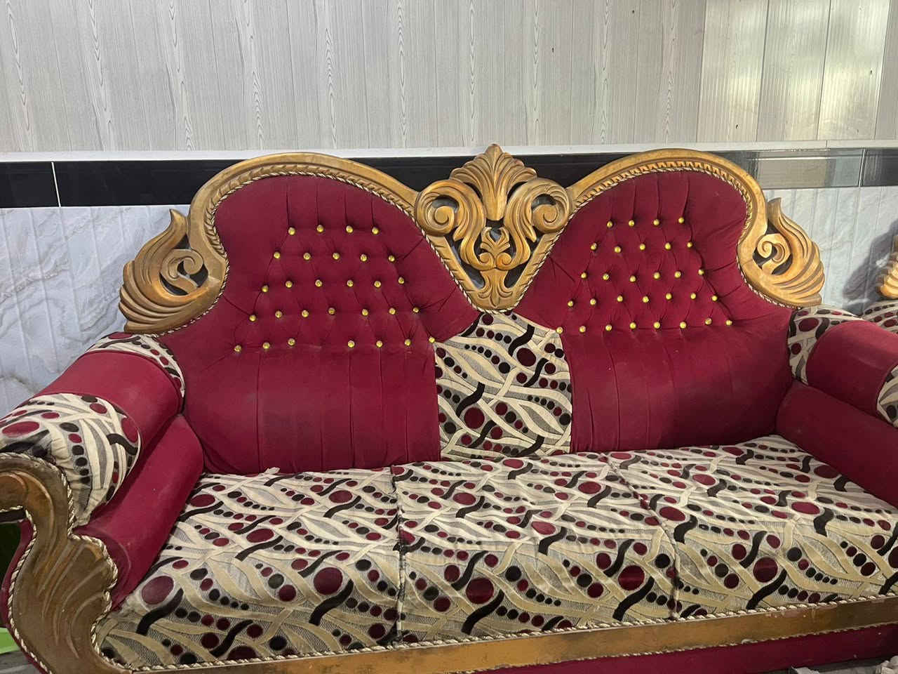 تخم للبيع ب200وبي مجال نضيف العنوان الاكرمين


**إذا كنت صاحب هذا الإعلان وتريد حذفه لأي سبب، رجاءا أرسل رسالة إلى الدعم الفني**