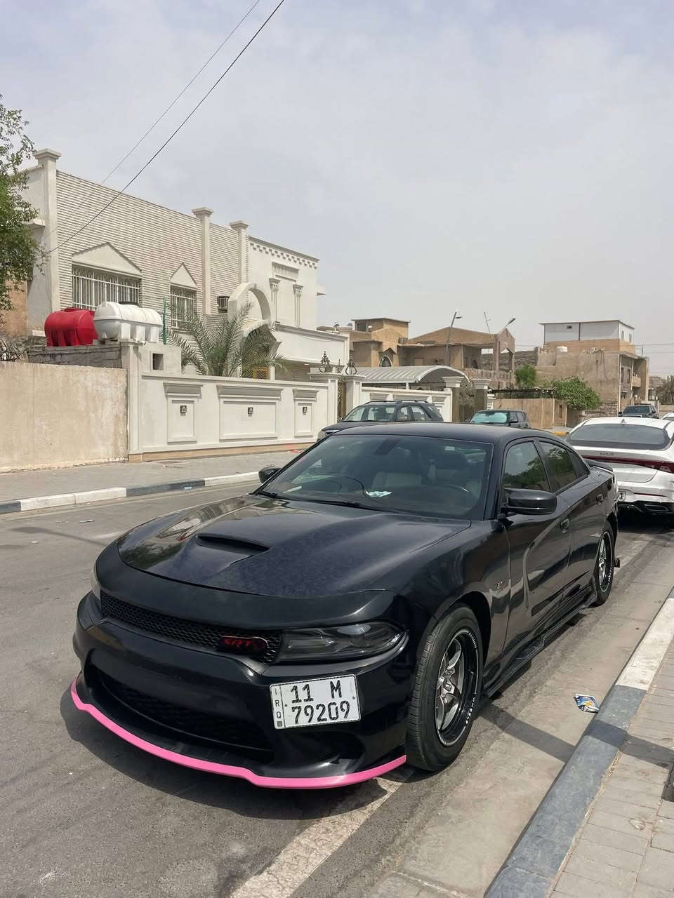 السلام عليكم
دوج جارجر 2015 sxt وارد كندي 

رقم بغداد سنوية لل30 بأسمي 

مكينة 3.600 تو ويل 

مكينة وكير وتبريد مكفولات سيارة ماشية 199000 كيلو متر حقيقي 

ضربته جاملغ ايمن مبدل 

والبنيد محدث والجاملغ الثاني مصبوغ مع حافه باب السايق فقط 

سيارة عليهاا كت دوسات ودعامايات srt 

ويل ويلد حجم 18 مع تخم تاير جديد توه شاده 

غرفه السيارة جلد كشنات حضن 

مكان السيارة بصرة دور الضباط

السعر 170 وبيه مجال بالخدمة 

***********
