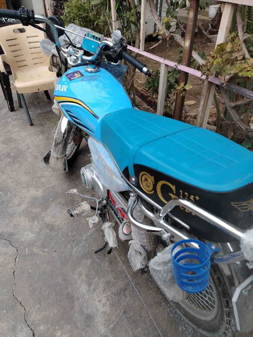 السلام عليكم ورحمة الله
ماطور تايكر للبيع مديل 2025
مال جناي 
ماطور بعده وكاله 
كلشي بي يشتغل 
حتا شاشه تشتغل 
دبل سويج 
محرك سبانه ممدوده عليه 
سعر 750الف وبي مجال


**إذا كنت صاحب هذا الإعلان وتريد حذفه لأي سبب، رجاءا أرسل رسالة إلى الدعم الفني**