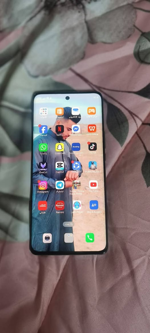 ذاكرة 256 ارام  12+8
بطارية 5800 🔋 
جهاز نظيف بشكل وكل عيب 
ما بيه بشرط من باب البيت تاخذة

سعر 225وبيه مجال 
  ***********و  موجود وتساب هم
