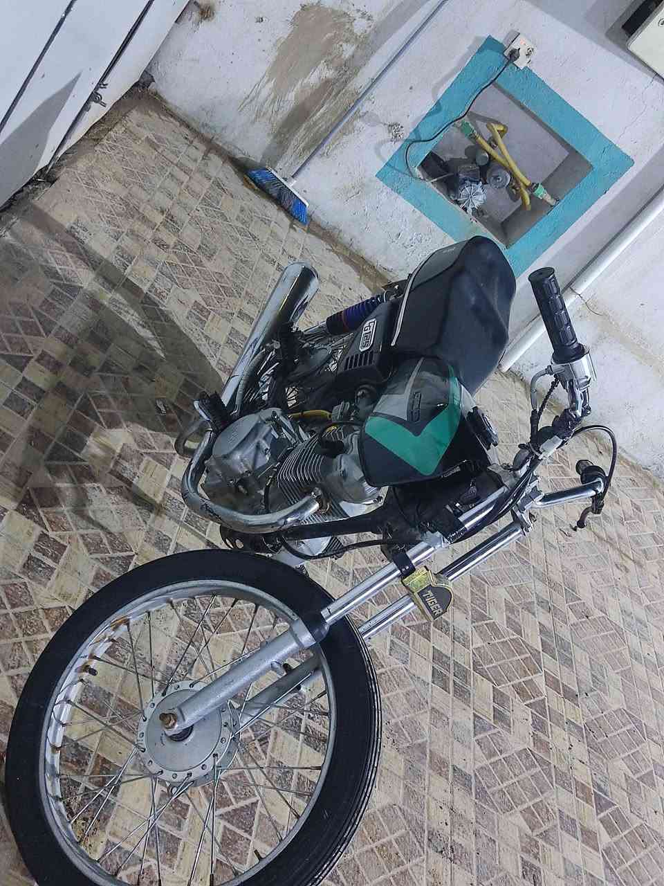 سلام عليكم درجة مراوس بدراجه نظيفه حتلو كلك ونطي فرق حسب نضافه
لمكان نجف


**إذا كنت صاحب هذا الإعلان وتريد حذفه لأي سبب، رجاءا أرسل رسالة إلى الدعم الفني**