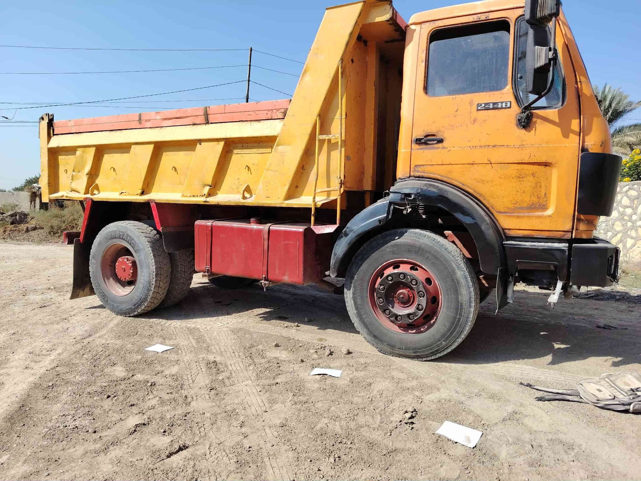 ياالله السلام عليكم ورحمة الله وبركاته مكلف بنشر مكلف بنشر تك للبيع موديل ٧٥ مكينه ٨ بعدهي على سحك كير ٢٥ أكسل جيف قمار مال أثمانينات مامصبوغه تخم تاير شاصي كفاله رقم أنبار صدامي أمداور مباشر مكان بابل السعر 90 رقم التلفون ***********
