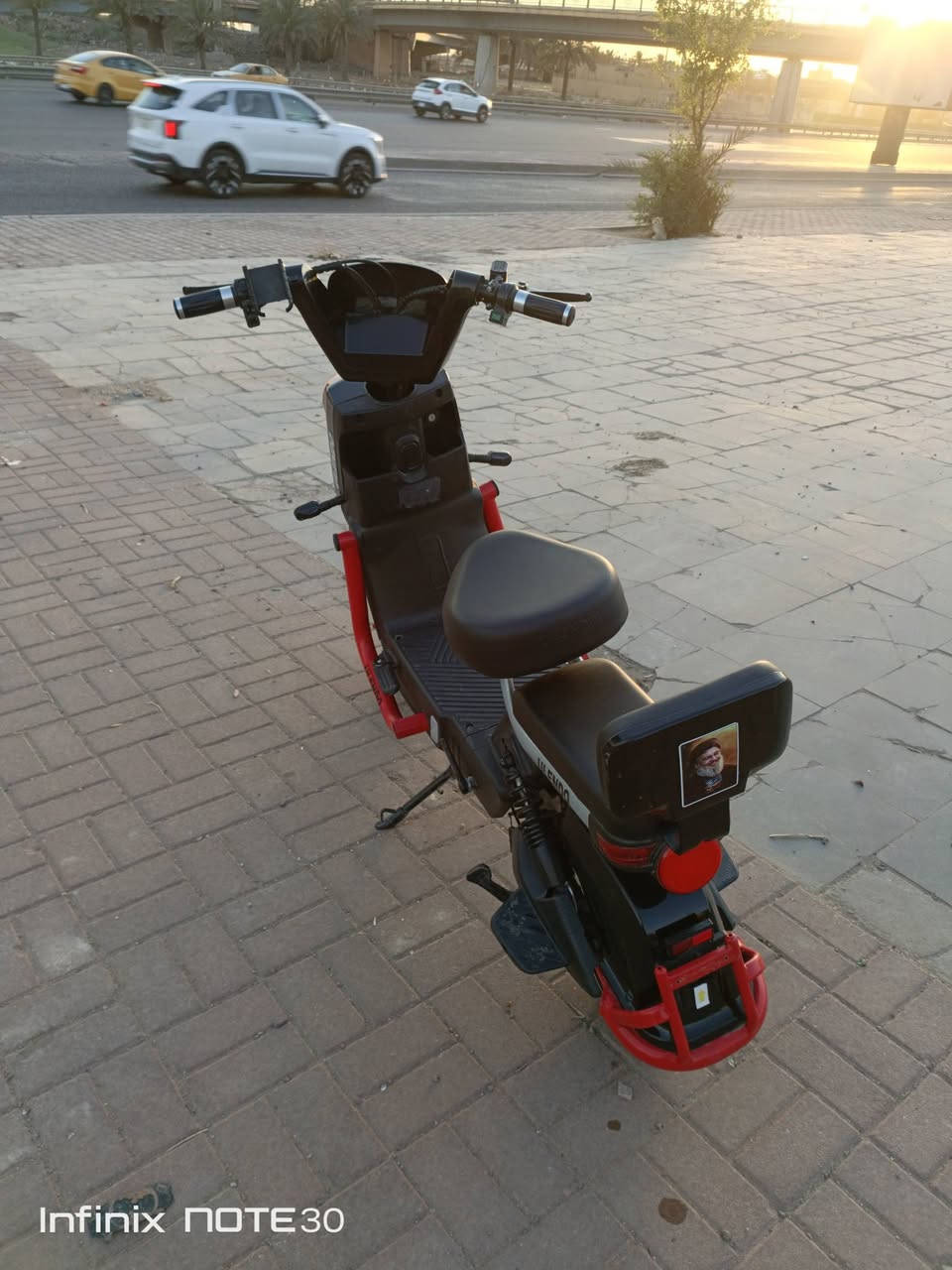 دراجه شحن u8, دراجه بحاله جيده جدا فقط صجم الماشة ١٥ وبريك خلفي بنى 10 السعر 380الف الالتصال***********
