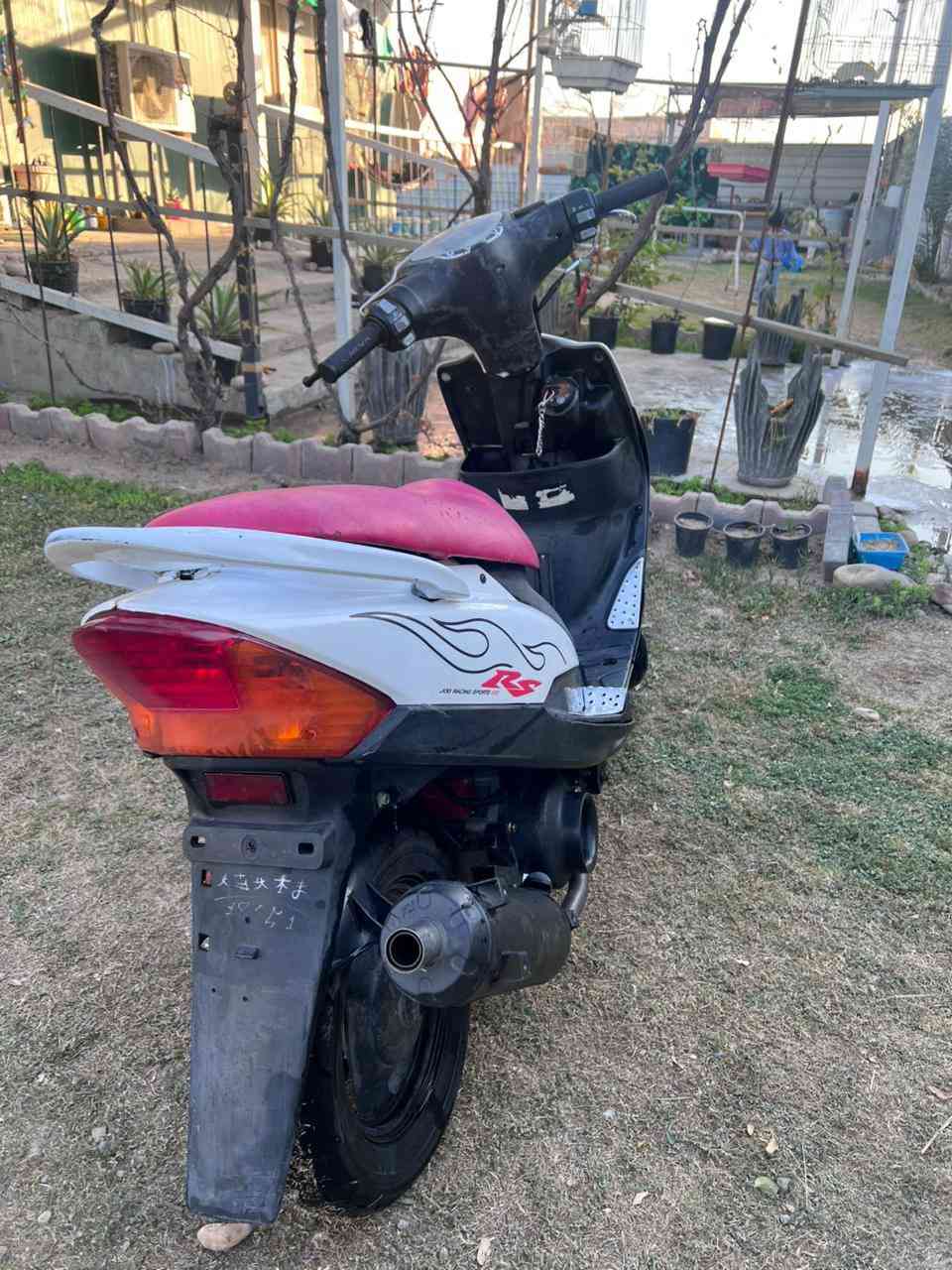 سلام عليكم ماكس عدله للبيع دراجه اي نقص مابيه تجي تنكر سلف وتطلع وينً ما تريد دراجه بلادي وبيه تزويدات بسيطه 
كلج امامي رياضي 
صالنصه FM
شيال رياضي 
دبلات رياضي 
عنبار رياضي 
وبين بعد كم شغله 
دراجه سعره 550 ألف وبيه مجال 
رقم الهاتف :***********
