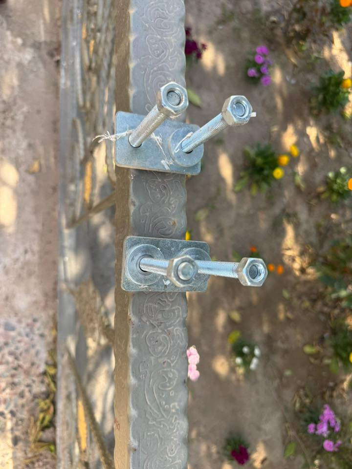 السلام عليكم للبيع صندوق ودرع العنوان التاجي ***********
