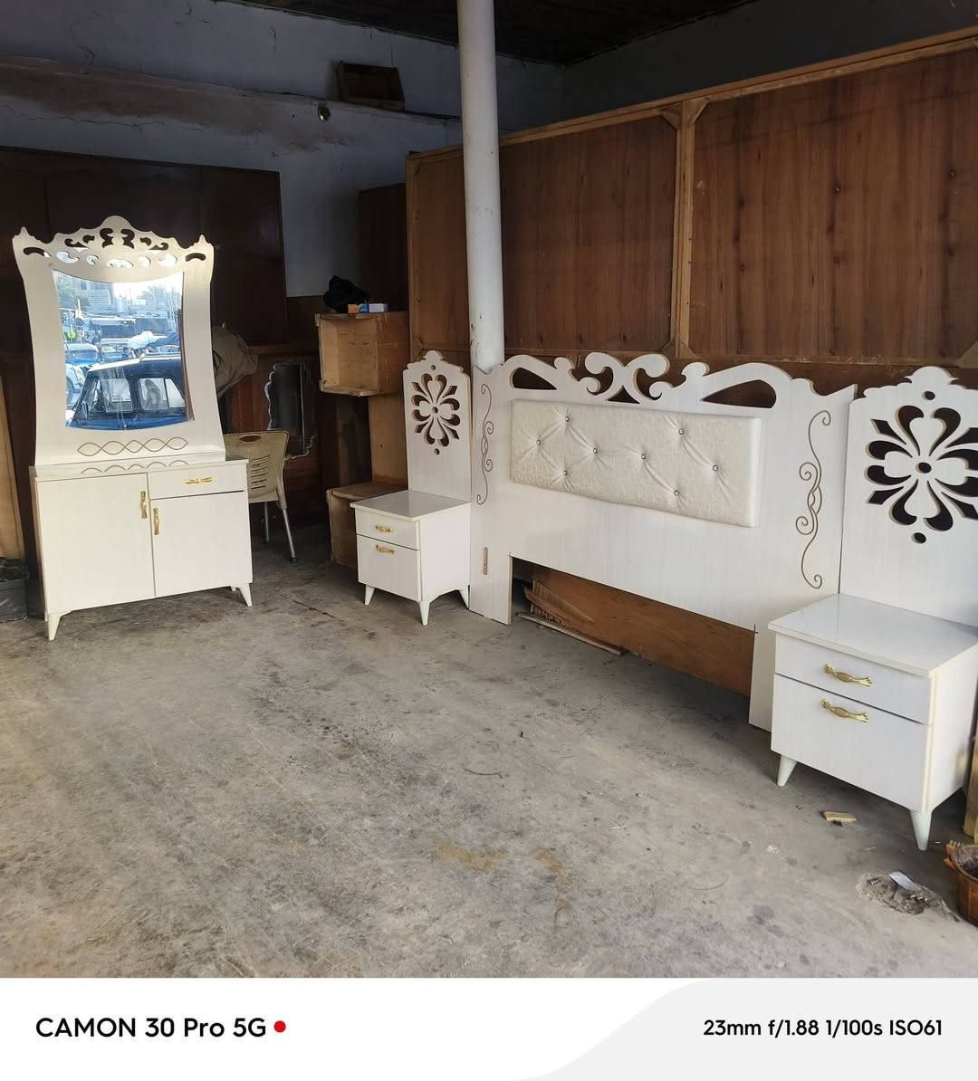 غرفه شغل كركوك تركي 🇹🇷
الكنتور يكون قطعتين 
زاويه قلاب 
ميز مرايه 
جربايه +كومدي عدد2
العنوان جلولاء سوق السبت 
يتوفر توصيل لجميع مناطق ديالى بأسعار مناسب للتواصل واتس او تصال 
***********
