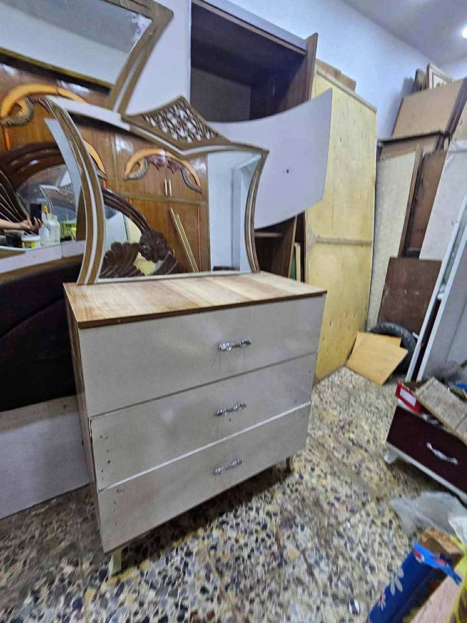 غرفه نوم للبيع مابيها اي  ضرر 5 قطع  سعر 230 قفلهاااا عنوان شعب شارع صحه ديوان إذا شراي اتفضل خاص


**إذا كنت صاحب هذا الإعلان وتريد حذفه لأي سبب، رجاءا أرسل رسالة إلى الدعم الفني**