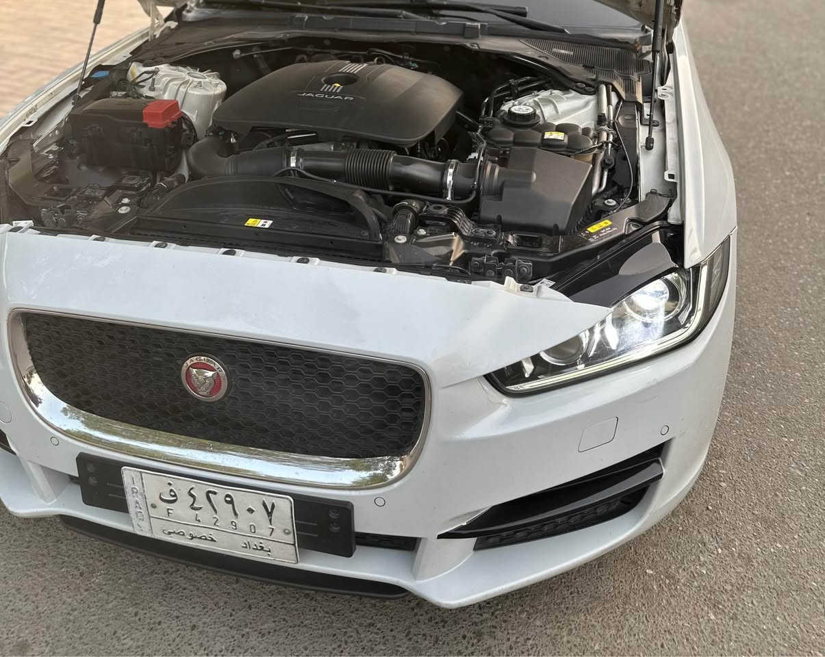 للبيع جاكور XE خليجي وكاله سردار 2016 رقم بغداد سياره بنيه وباسمها 
السياره كفاله عامه من مكينه كير تبريد على وضع الشركه حته الدعاميات من الصبغ والتبديل 
عدا بارد صغير باب عكس السايق
المواصفات فول
مكينه ٢٠٠٠ 
بانوراما 
بصمه تشغيل وابواب ٤
هندبريك بصمه
ترحيب 
مري شفط 
حساس امامي خلفي
حساس جام امامي مطر
تبريد قطعتين
كراسي جلد وكهرباء 
رادار جانبي
زراك لايت
لايتات وبكلايت LED وزنون
شاشه وكامره خلفيه
تخم تاير جديد من تاير مول والسبير بلادي مانازل
باتري وفلاتر جدد
خزن ميموري
٤ وضعيات قياده ايكو وثلجي ونورمال وسبورت داينمك
ستيرن كهرباء وخزن للكشنات والمري الجانبيه
كير ماوس ٨ نمر
شفتات ستيرن
مكان السياره بغداد الكرخ 
السعر 16800$وبي مجال بسيط
للاتصال *********** بغداد, العراق
