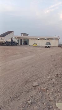 محلات للايجار • ٥ محلات • قرب سيطرة العمارة