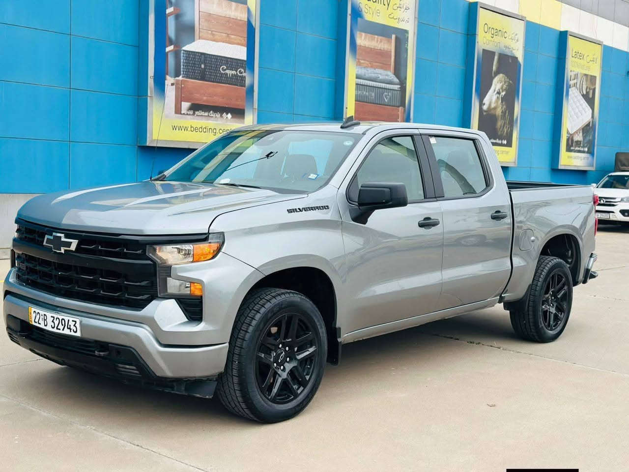 2024 CHEVROLET SILVERADO, C1500 CUSTOM
للبيع 
شوفرليت سلفرادو وارد امريكي موديل 2024

حادث حافه البنيد صبغ + باب خلفي ايمن
صور حادث موجود 👇🏻

باقي السيارة مكفولة شواصي مكفولة

سعر 265 ورقة 

حجم محرك 2700 تون تيربو ✈️✈️

بصمة تشغيل وتشغيل عن بعد 

رادار امامي تحديد مسار توقف ذاتي

باب طويل بدي قصير المرغوب 

قطعتين تبريد 

شاشة وكامرة دوارة

رقم اربيل الجديد  
📞***********☎️***********
مكان السيارة اربيل (معرض اربيل كارس )
