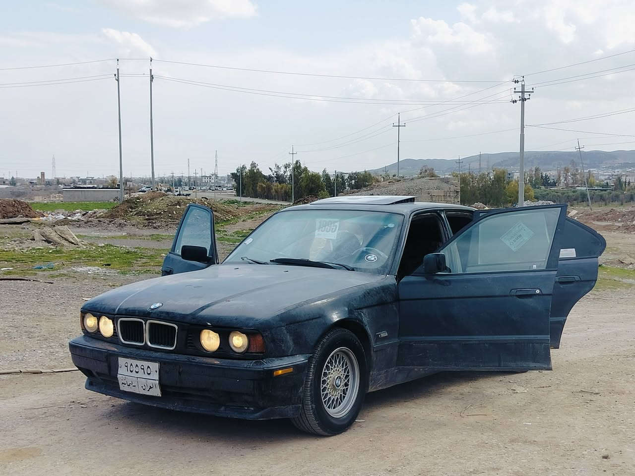 سەرەتا بەناوی خوای گەورەو میهرەبان ئەم بێم بۆ فرۆشتن ڕەقەم سلێمانی (٥٢٥ )ئۆتۆماتیک شتێکی زۆر جوانە لێدراوی نییە چوار تایەو و ویلی لۆکی لەسەرە تەبرید و کارەبای بە شەرت شوێنمان چەمچەماڵە
ژمارەی مۆبایل *********** 
نرخی ئەم بێم خوار هەموو بازاڕ 37گەڵا 
ئەگەر موشتەری نیت سەرمان مەیەشێنە لەگەڵ ڕێزما
