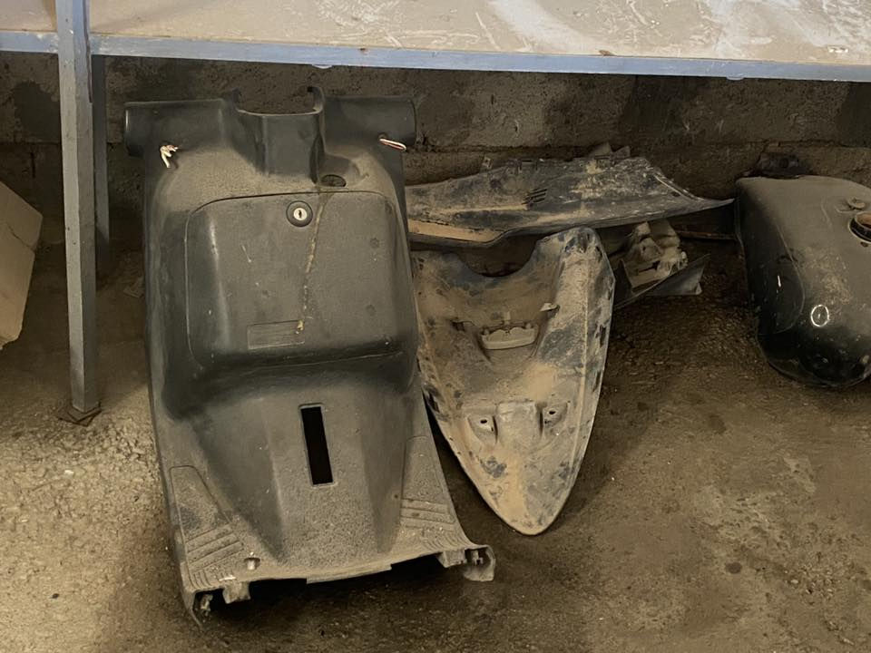 اربع ماطورات ياماها + شاصي +كفرات وغراض مال محل للبيع كلهن ب350 الف للشراي 

الاتصال بالرقم ***********
