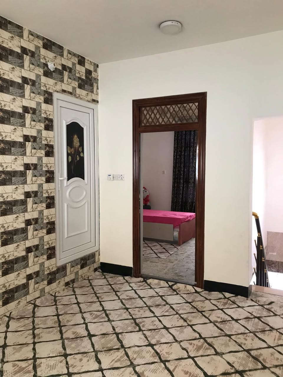 دار للبيع ٦٥م حي السلام خلف شارع جامعه سلام خلف مول حسين قفطان واجه ٥ ونزال ١٣🧿اللهم صلِ علىٰ محمد وآل محمد 🧿 داخل بيج فديو توضيح
🏡  مكتب ايادالاسدي عنوان المكتب🇮🇶 النجف الاشرف حي السلام شارع المكاتب او شارع ابو دجاج مدخل الشارع من جه حي الجامعه قرب مفاتيح دبي 🔑عندك عقار للبيع دار قطعه مراسله مكتب اياد الاسدي 📝***********/***********☎️🚪دار للبيع ٦٥حي السلام  شارع ١٠
 منطقه راقيه  الاستفسار مراجعه مكتب اياد
🔑الطابق الاول  صاله مطبخ صحيات 
🗝الطابق الثاني ١غرف نوم وصاله صحيات 
ملاحظه اشراف كادر هندسي مختص  في مجال بناء VIP 🏗🗝🔑💵سعر
