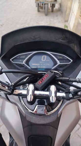 السلام عليكم دراجة bcx جيل الثالث كوري دراجة نضيف خير من الله تعال وافحص بغداد مدينة الصدر الرقم *********** السعر: مليون و900 وبيها مجال قليل مامتواجد بلفيس بس علئ رقم او واتساب بغداد
