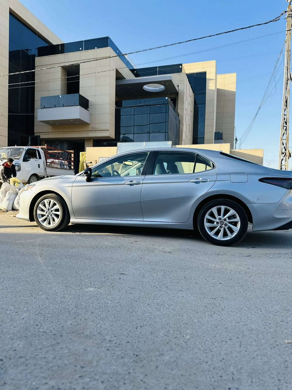 كامري 2024 وارد امريكي ماشيه 28 الف بدون ايرباك
رقم بغداد انكليزي باسمي 
حادثه واضح يمكم بسيط السيارع بدون ايرباك  بدون تبديل 

سونار المندلاوي مبين ييمكم بالصور وحادثه موجود 
السياره معروض

بيه مجال 230
مرقمه وجاهزه 
***********
مكان السياره حله شارع 60
