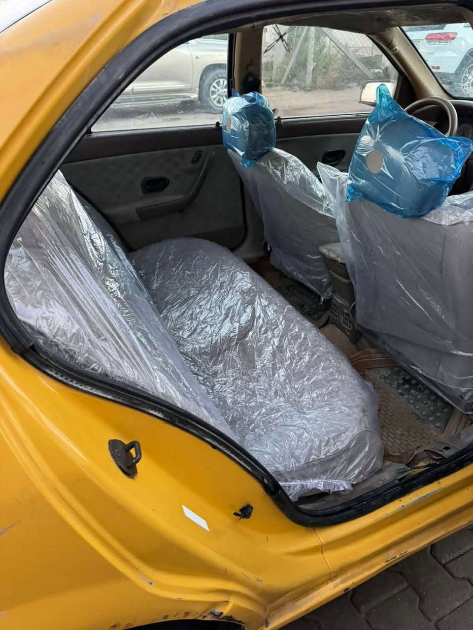 سلام عليكم بيع مستعجل
#سمند للبيع مديل 2012
سياره مكفوله مكفوله من الضربه والصبغ والتبديل شرط
حداديه جديده شرط 
طخم تاير جديد 
كير مشروط
تبريد شغال
تدفئه 
كهربائيات كله شغاله 
سياره جاهزه للاخير 
رقم كربلاء
عنواني النجف حي الجامعه السعر 31
***********
