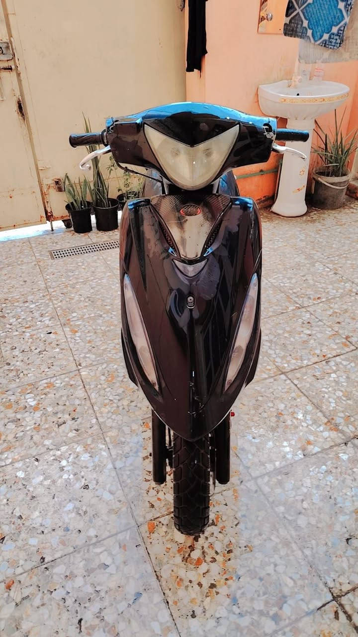 السلام عليكم دراجه كامكو جي فور بيها خيط بخار عايزه باتري و السعر 400 و بيها مجال 7804539398 العنوان النجف حي الوفاء دور الهندية
