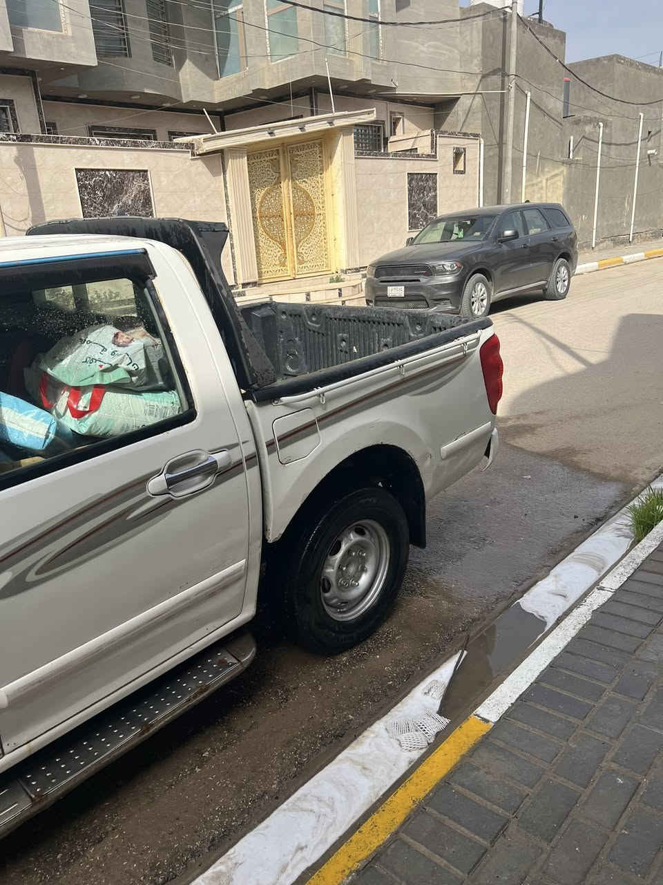 السلام عليكم كريت ويل 2013 مكفوله كفاله عامه بيه فقط طخه يم البك لايت بارد  كير محرك تبريد كله خير من الله السياره هزه جديده وبااسمي مداور ثاني يوم مكاني السماوه السعر 67 وبيه مجال 
الرقم ‭0780 233 9264‬
