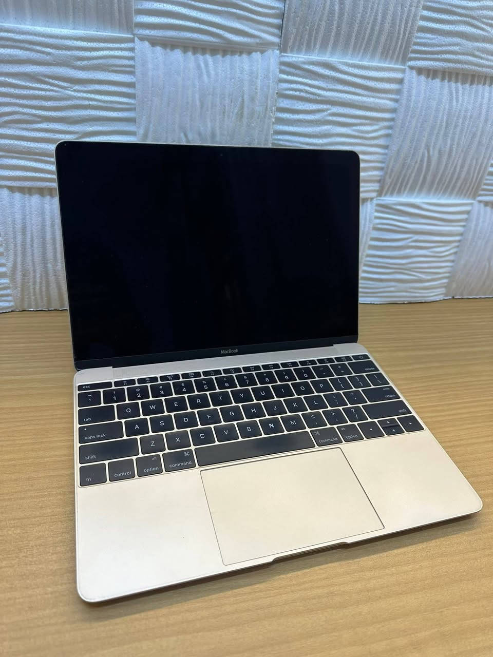 سلام عليكم من رخصة الادمن....
تحياتي للجميع... لابتوب ماك بوك macbook air A1534  
ناقصه شرايط وكييلات شاشة والباور 
هيجي ابيعها على وضعها 150000 وشكرا ....


**إذا كنت صاحب هذا الإعلان وتريد حذفه لأي سبب، رجاءا أرسل رسالة إلى الدعم الفني**