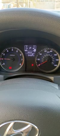 اكسنت موديل 2016 وارد امريكا مابيهه ضربه بأمريكا بس بيها باب اثنين مبد...