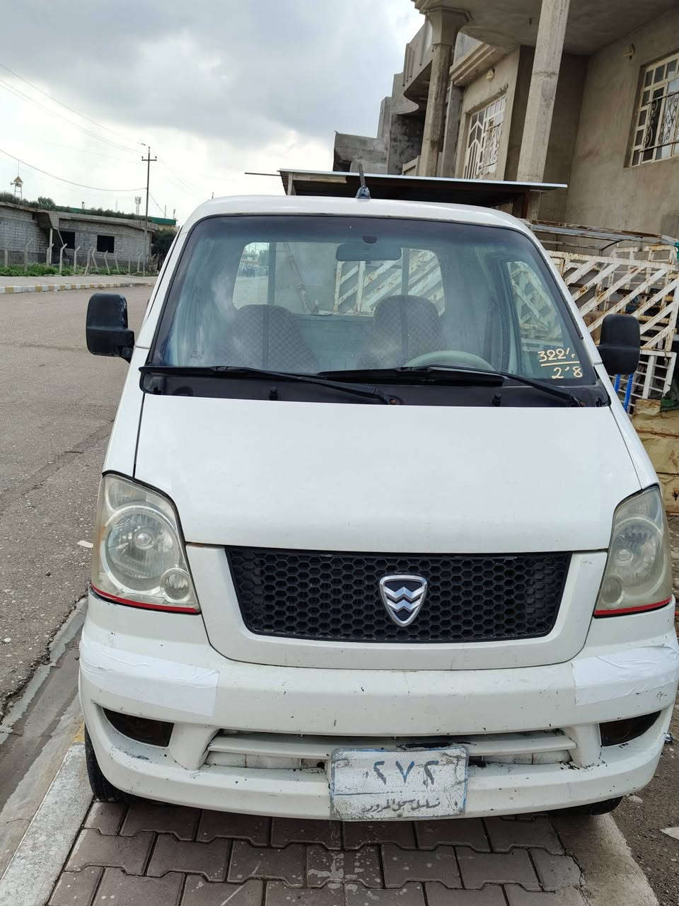 السلام عليكم هيفا 2012 محرك جديد بالصندوق كير صدر تايرات مابيهم عيب منفيس سيارة  بلادي مكاني داقوق 
 سعر 28 وبيها مجال الشراي  يتصل ***********
