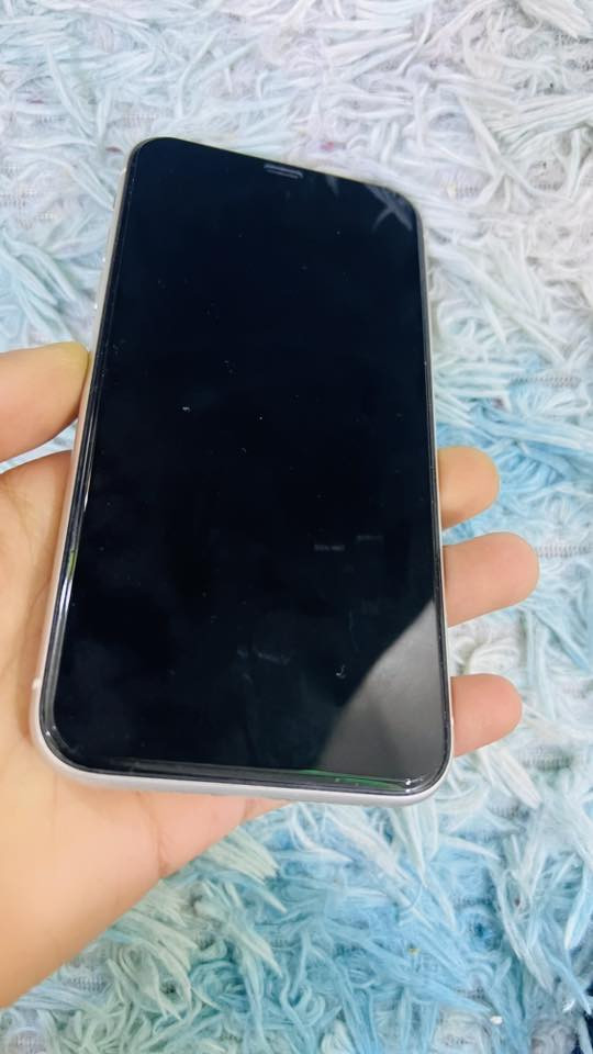 ايفون 11 عادي كلشي مامبدل ولا مفتوح بس فطر خفيف بضهر ومبين بصوره ٢٧٠ بي مجال بسيط اليكسر بي وميعرف ينطي حق لايعلق 👍❤️


**إذا كنت صاحب هذا الإعلان وتريد حذفه لأي سبب، رجاءا أرسل رسالة إلى الدعم الفني**