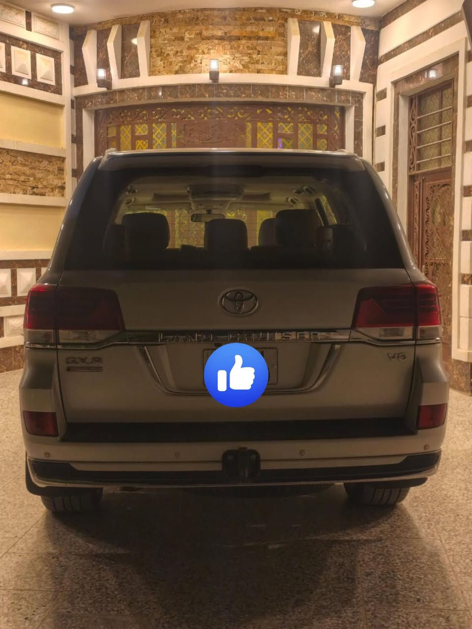 السلام عليكم ورحمة الله وبركاته  لاندكروزر موديل 2020 بريم اصل. ام الدفدي حساسات امامي خلفي باب خلفي كهرباء مري شفط كراسي جلد  دبل كرسي كهرباء 8 ايرباك زراك لايت لايت زنون السياره كفاله عامه على وضع الشركه ماشيه 66 الف حقيقي رقم بغداد سنويه باسمي عنواني بغداد  السعر 56500 يعني 5دفاتر و65 بيها مجال ***********
