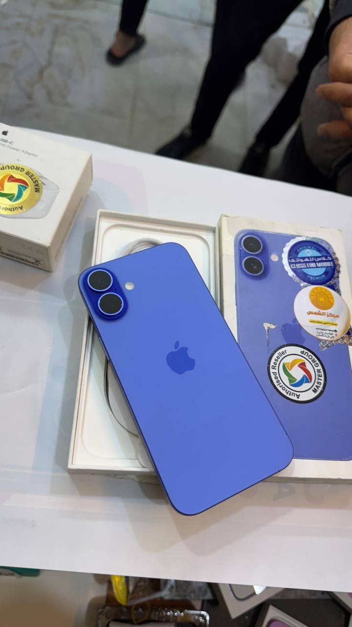 ايفون 16 بلاص كامرتين 128
بطارية 100‎%‎
نضافة 100‎%‎
ضمان شركة ماستر فقط مفتوح من الكارتون 
مشحون 77 مرة فقط 
كامل ملحقات الاصلية شركة ماستر 
شرق اوسط  الاصلي 
السعر مناسب 
***********
العنوان القطاع شارع السوك مجاور عوينات الكرار 
مركز الشمس
