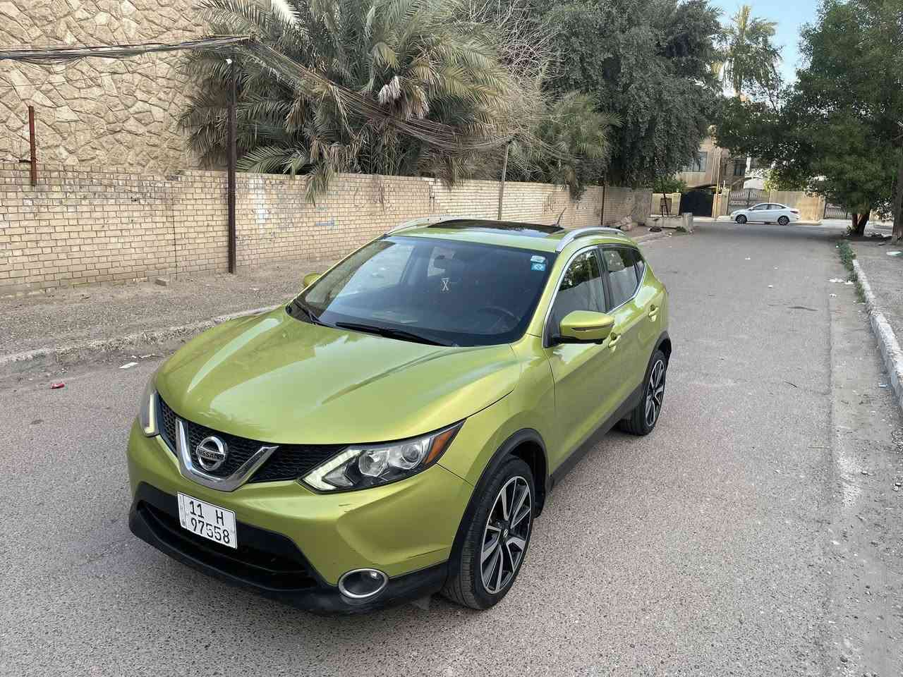 نيسان روج سبورت 2017 رقم بغداد
فول مواصفات
سلايت
اربع كامرات (بلادي) 
بصمه تشغيل+ بصمة ابواب + تشغيل عن بعد
تدفئة كشنات + تدفئة مقود
فورويل + مود درايف
لد امامي + عدسات + بروجكتر
شاير بالمري
فول تحكم ستيرن
بلوتوث + AUX+ USB
كشنات جلد + مخمل
تبريد بيانو + قطعتين امامي خلفي + مناخ منفصل
ويل كب حجم 18
محرك ٤سلندر ٢٥٠٠
السياره مكفولة كفاله عامة عده شويه صبغ بجنطه اثر شخط ومكانين بارد فقط
مكان السيارة الاعضمية
السعر(148)
***********
