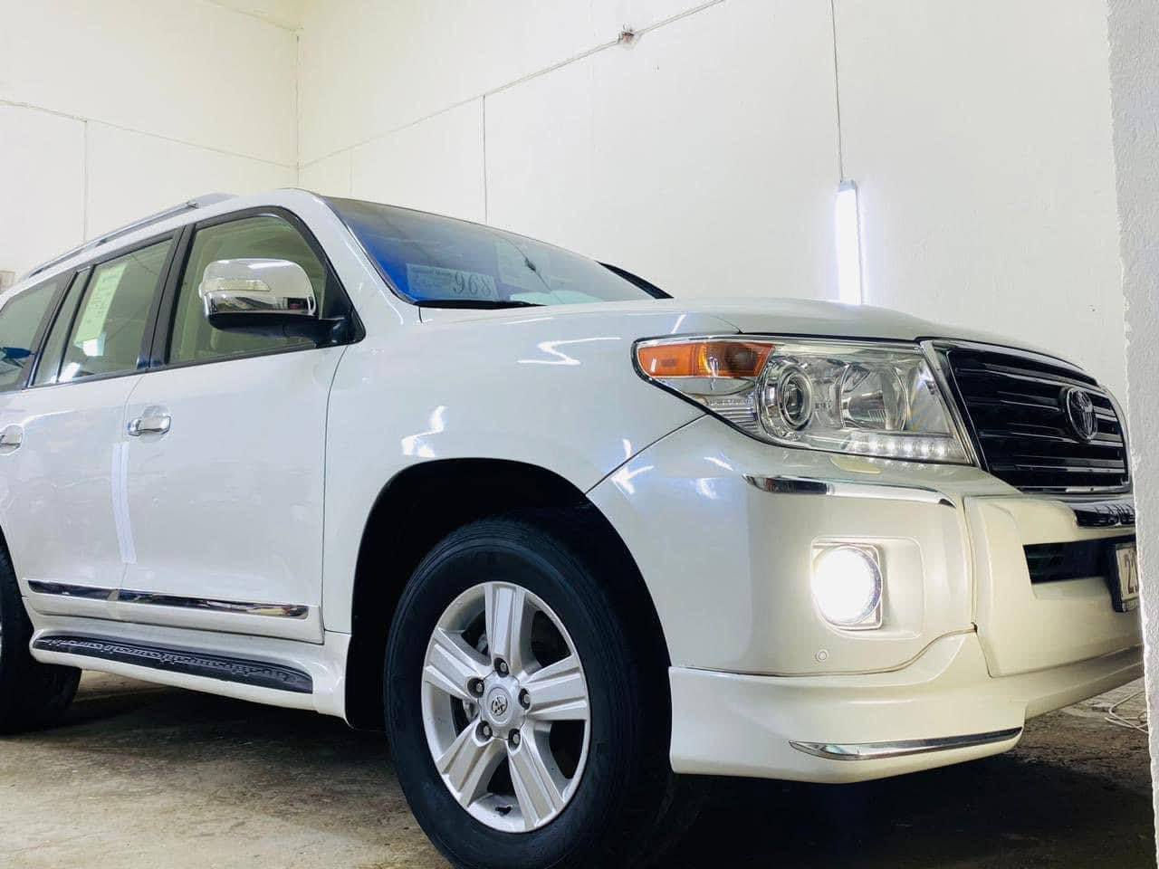 السلام عليكم مونيكا موديل ١٠رقم سليمانيه انجليزي تحويل مباشر بسمي صبغ بدون حادث بدون معجون سعر 260وبهمجال رقم الهاتف ***********
