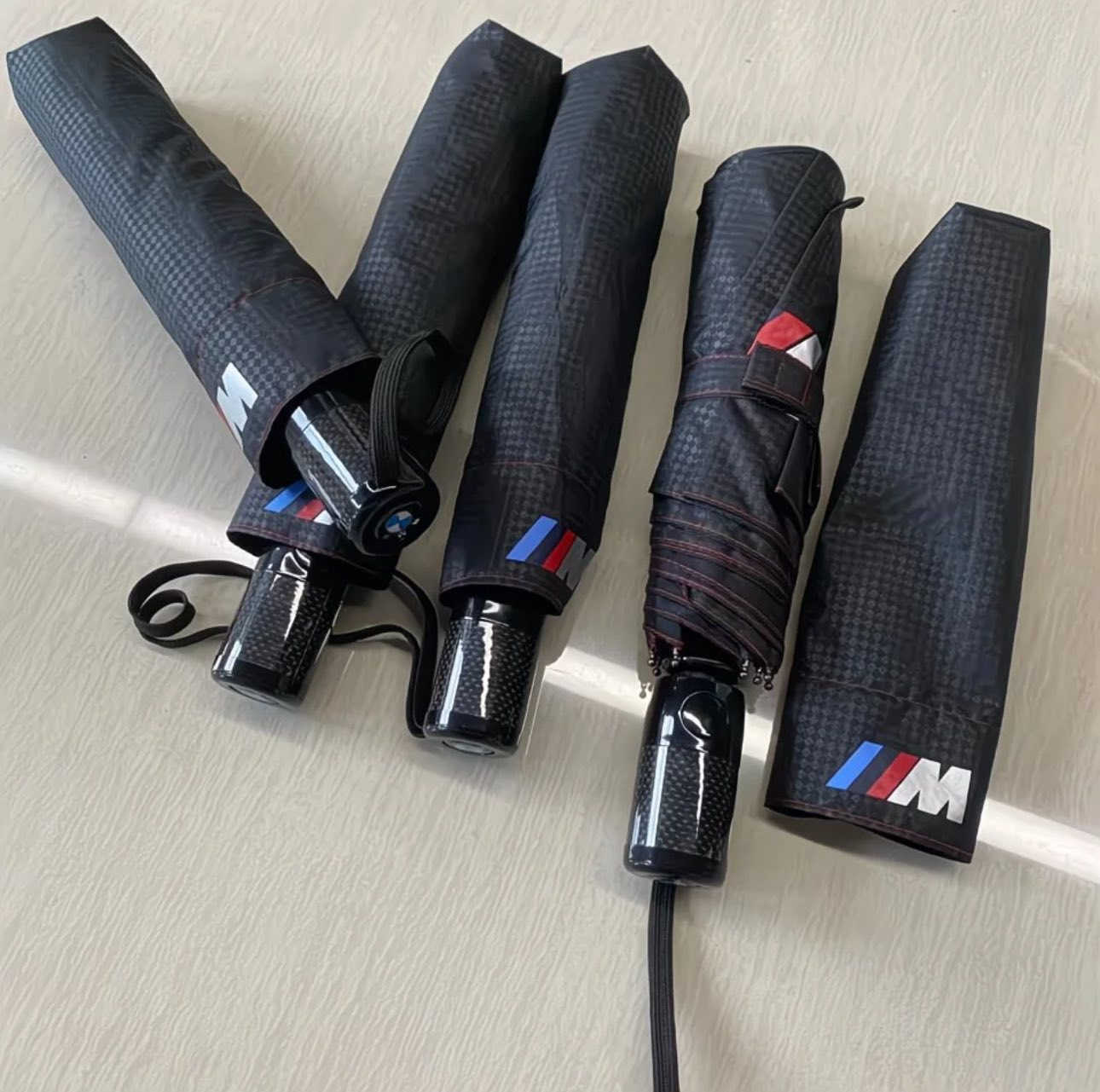 شمسية بي ام وكالة كاربون فايبر
يتوفر توصيل ***********
