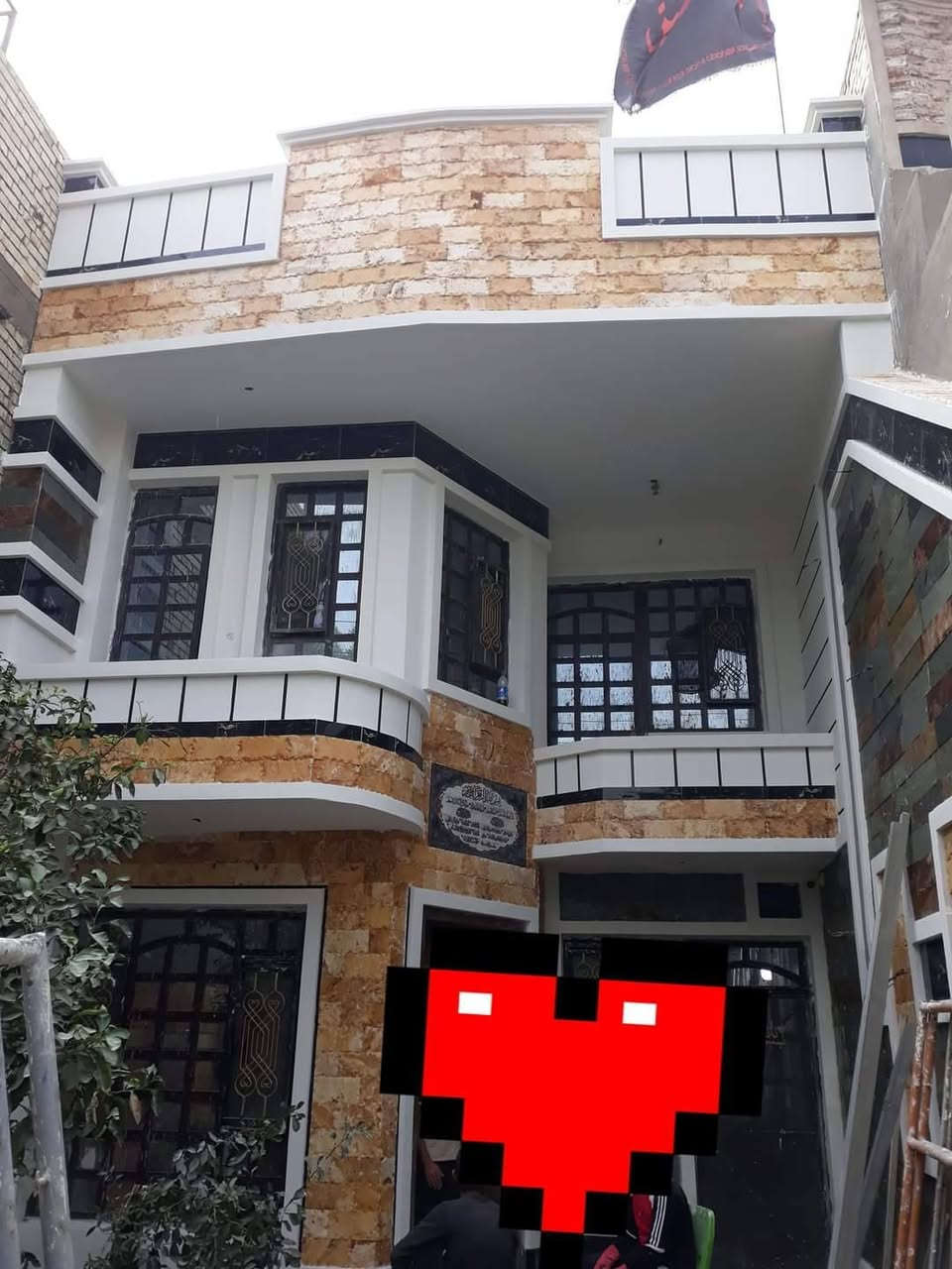 *🔥 جاهزين بكافة الديكورات الحديثة 🔥*
*نخدمكم  بغداد +الفلوجة وكل الأنبار | شغل هندسي درجة أولى*

*خدماتنا:*
1. *بخ الواجهات الحديثة* - جميع الألوان 
2. *تشطيب الأرضيات مساطر ليزر* - دقة 100% واستقامة تامة  
3. *تشطيب الجدار مساطر ليزر* - شغل احترافي بدون تموج
4. *شغل البورسلين* 

*مميزاتنا:*
✅ كادر فلوجي متخصص  
✅  تنظيف الموقع  
✅ معاينة وتسعير مجاني قبل الشغل  
✅ التزام بالمواعيد

*شغلنا يحجي* 👇  
من واجهة على الأسمنت ➡️ إلى تحفة فنية

*للحجز والاستفسار:*  
📞 ***********  
📞 ***********  
📞 ***********

📍 الفلوجة - نوصلك وين ما كنت

#بخ_واجهات #مساطر_ليزر #بورسلين #ديكورات_الفلوجة #مقاولات_الأنبار #قبل_وبعد
