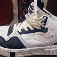 احذية • مقاس ٤٠-٤١ • سيد حسن