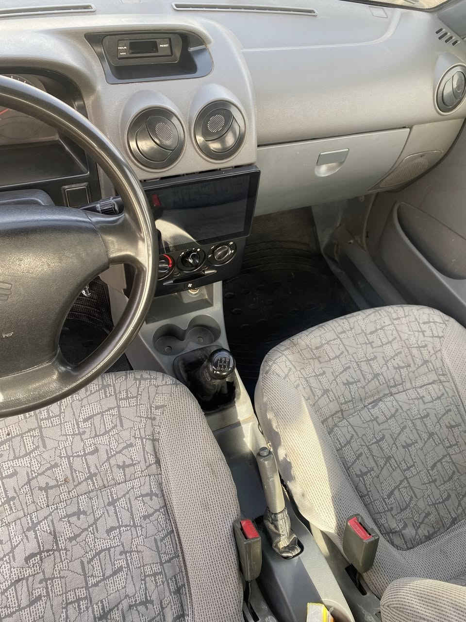 السلام عليكم 

للبيع سياره سايبا موديل 2012 
رقم بابل انكليزي. مداور ثاني يوم 
السياره خير من الله مكينه جديده 
كير بي بس نمرة الواحد تفلت والباقي ينمر ومابي شي 
حداديه كلها جديده دبلات درايمات كلها جديده 
السياره بيها بارد بالباب الي خلف السياره كلش قليل 
وبارد بالجاملغ الخلفي هم كلش قليل 
كهربائيات كلها شغله 

السعر 29 وبيها مجال قليل 
مكان السياره بابل ابي غرق 
رقم ***********
