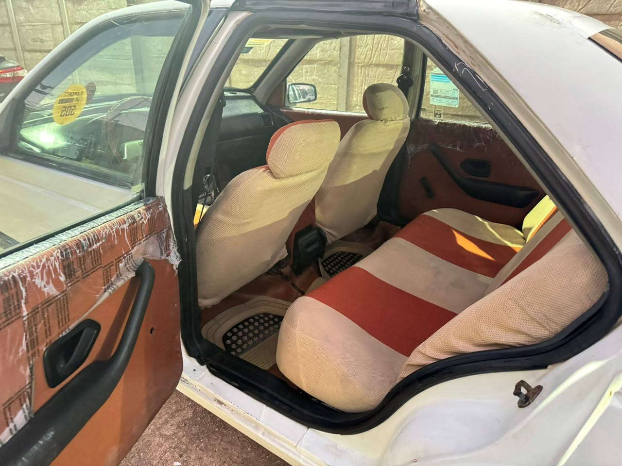 بيجو 405 للبيع 
بيجو 405 2012 كير مكينة تدفئة تبريد  
كهربائيات حدادية  سنتر لك كله جديد وشغال 
مكفول من الضربة القوية 
سنوية باسمي لل 2030 مكانها نجف
***********
