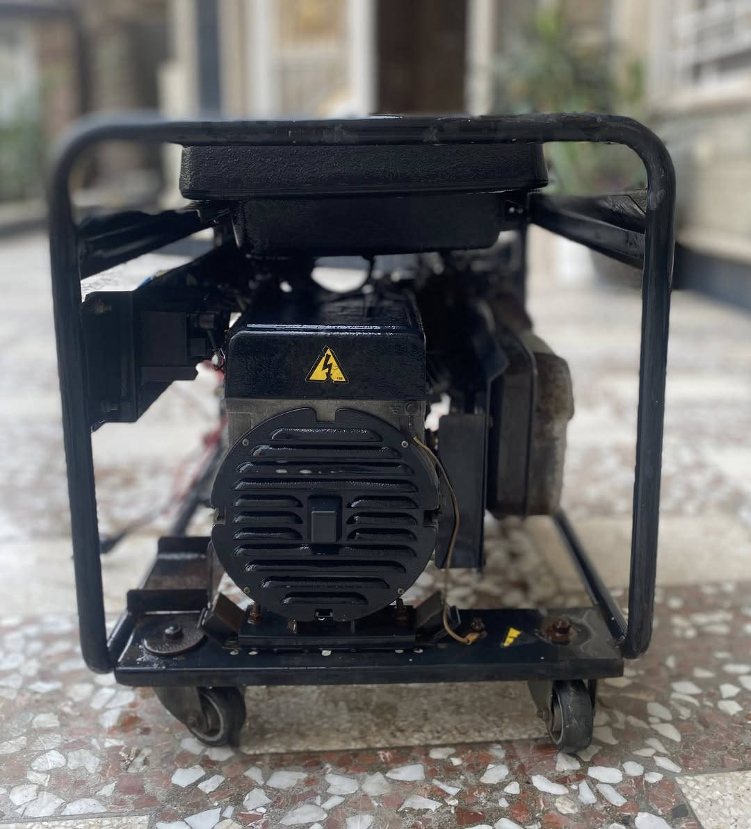 سلام عليكم 
مولدة اقصى جديدة جدًا(8kv)  
شغاله نقصهه كابريتر فقط
السعر 200الف ففط
المكان بغداد الحبيبية
***********
