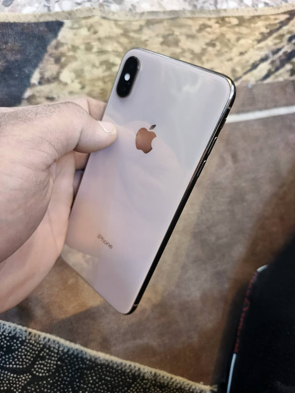 سلام عليكم ايفون اكس ماكس 
ذكره 256بطاريه 77بلاديه جهاز نضيف مال بيت شخط مابي 
بس بصمه وجه واكفه السعر 200
العنوان بغداد  بلديات ليؤن شرع 30قرب جامع خديجه 
***********
