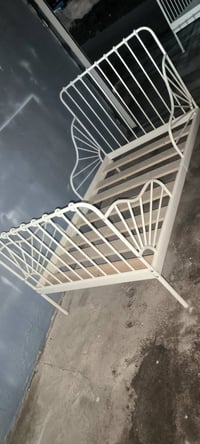 غرفة نوم • للبيع